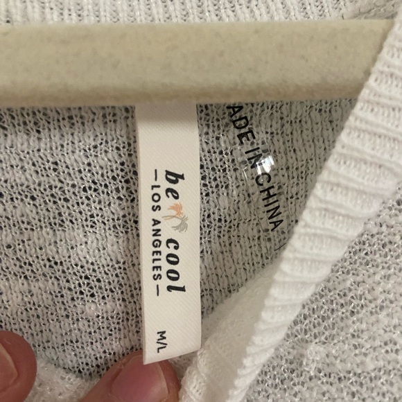 White Tank - Picture 2 of 2